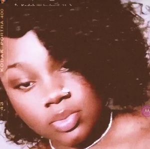 Meet your Posher, Teah